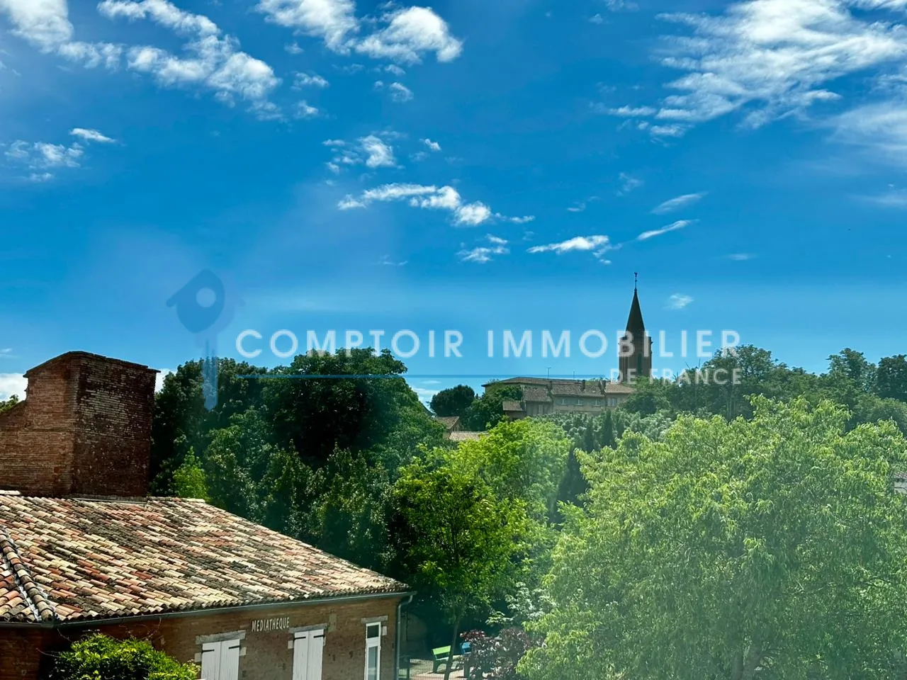Belle maison de village avec appartement indépendant à Labastide-Saint-Sernin 