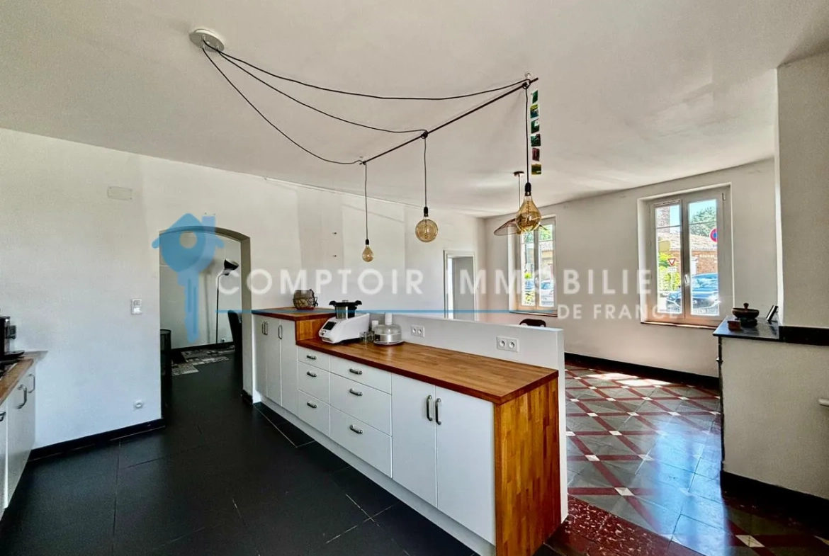 Belle maison de village avec appartement indépendant à Labastide-Saint-Sernin 