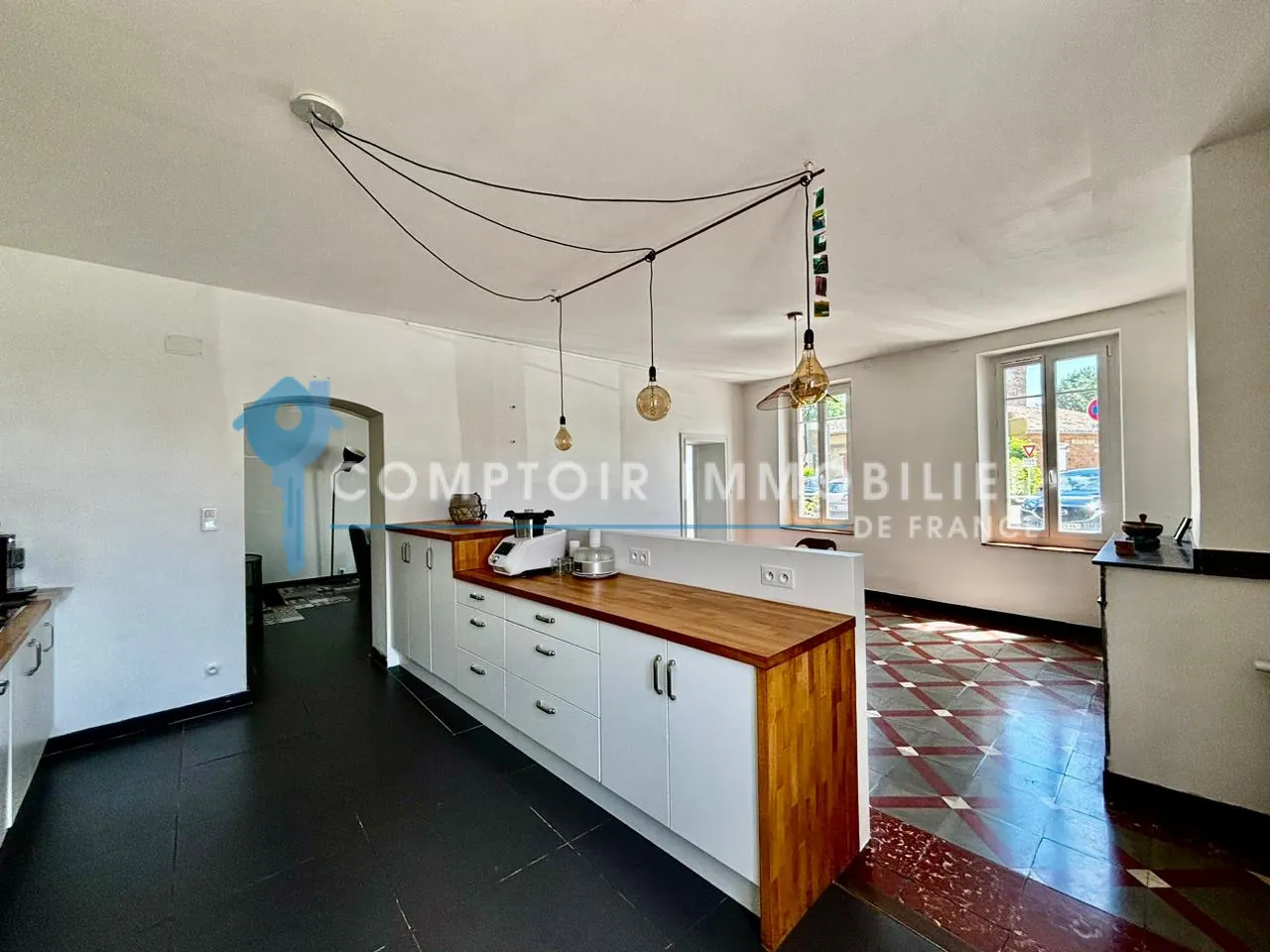 Belle maison de village avec appartement indépendant à Labastide-Saint-Sernin 