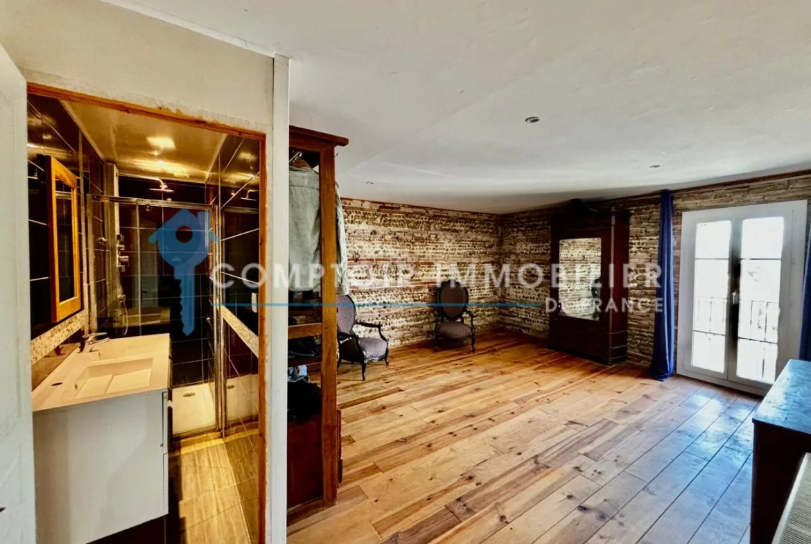 Belle maison de village avec appartement indépendant à Labastide-Saint-Sernin 