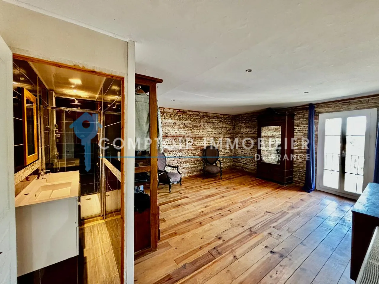 Belle maison de village avec appartement indépendant à Labastide-Saint-Sernin 