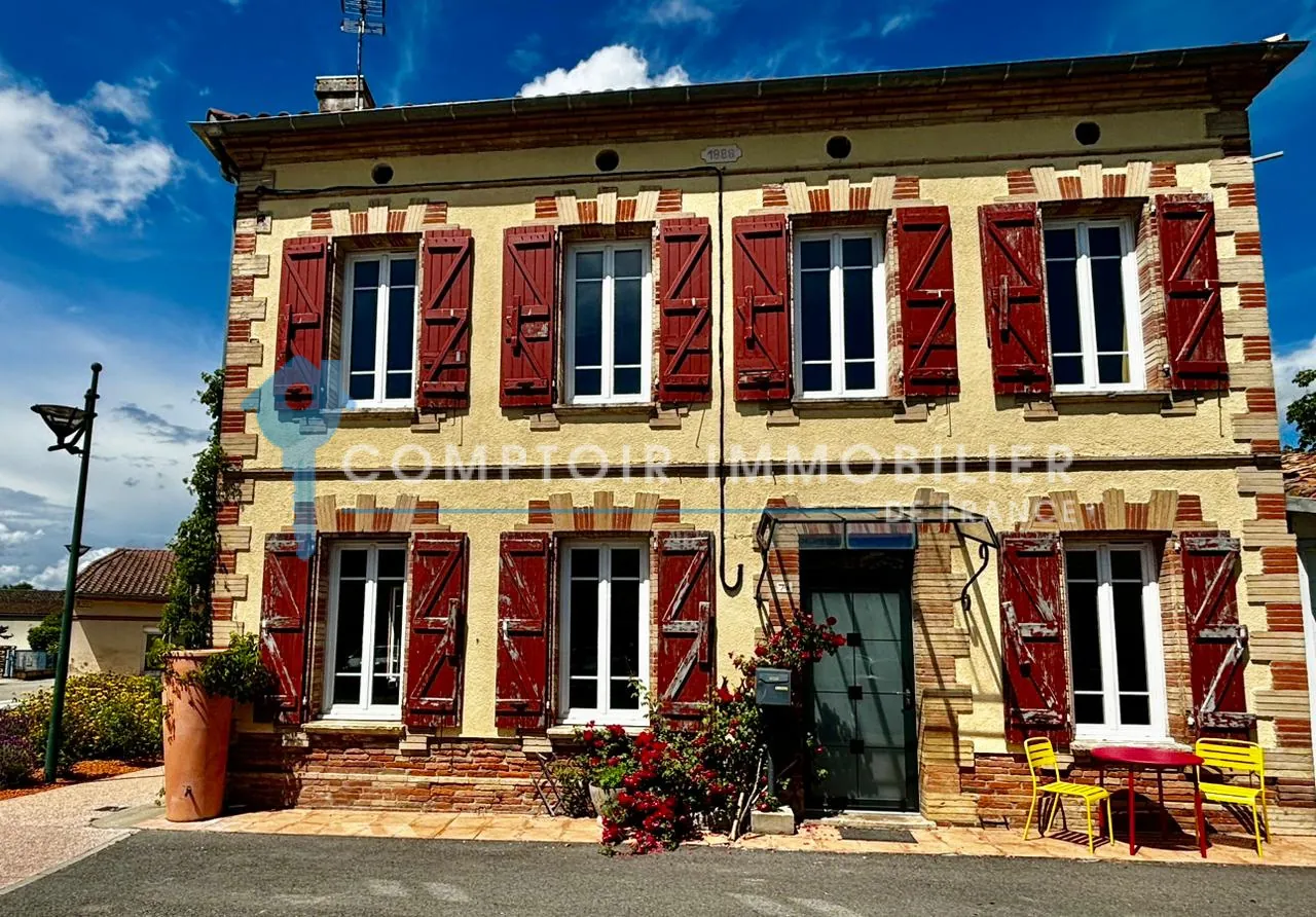 Belle maison de village avec appartement indépendant à Labastide-Saint-Sernin 