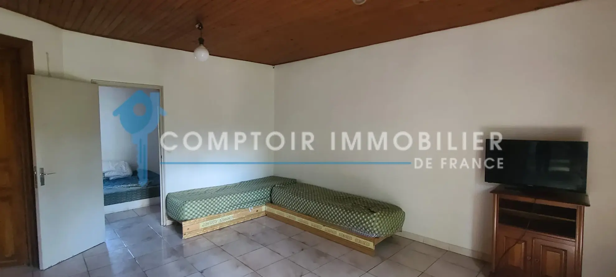 Appartement T3 lumineux avec vue sur le boulevard à Nîmes 