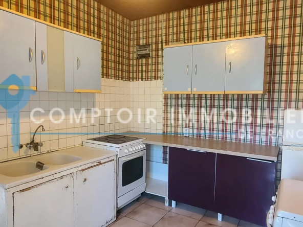Appartement T3 lumineux avec vue sur le boulevard à Nîmes 