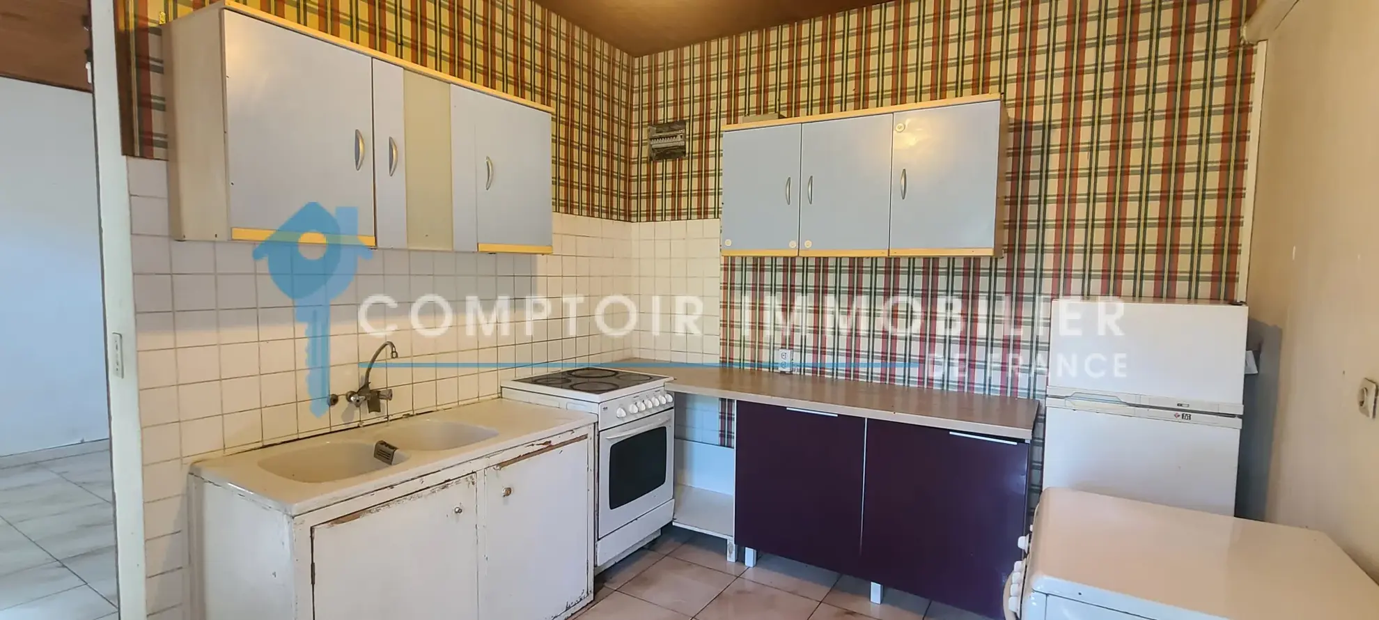 Appartement T3 lumineux avec vue sur le boulevard à Nîmes 