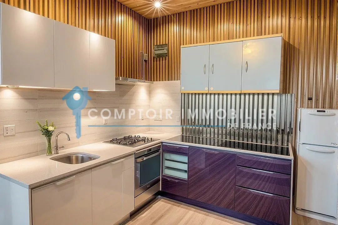 Appartement T3 lumineux avec vue sur le boulevard à Nîmes 