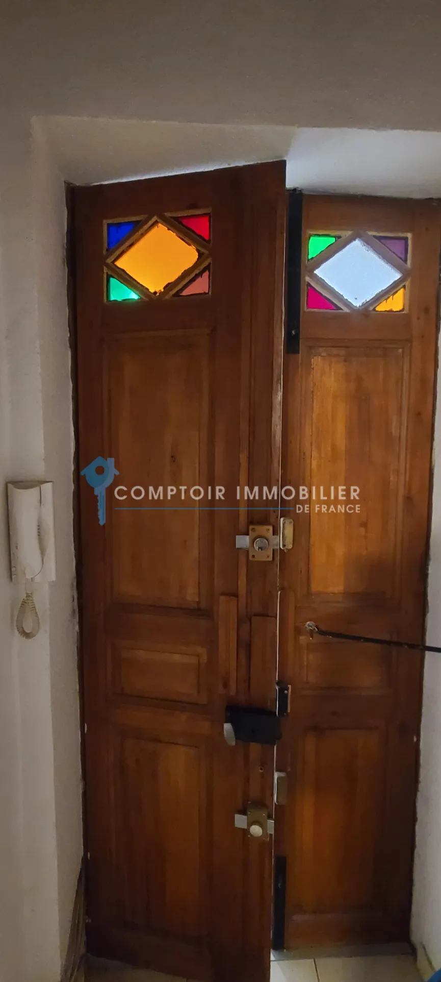 Appartement T3 lumineux avec vue sur le boulevard à Nîmes 