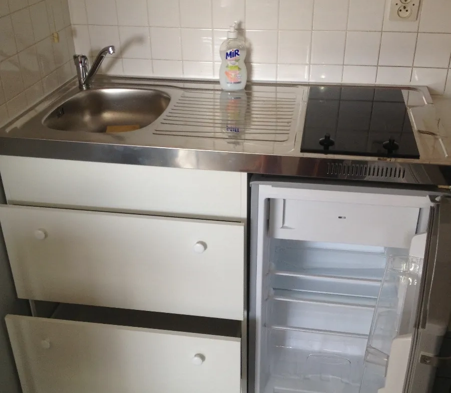 Studio à Caen de 28 m² avec parking privé - Secteur Memorial Folie Couvrechef 