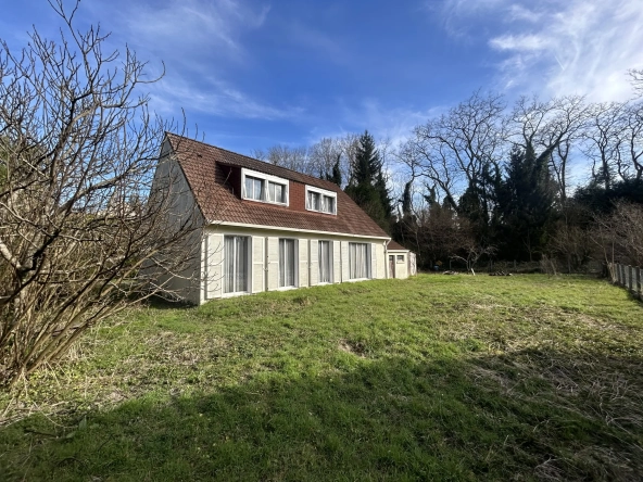 Maison à Étampes 150m² avec 5 chambres et gros potentiel à rénover 