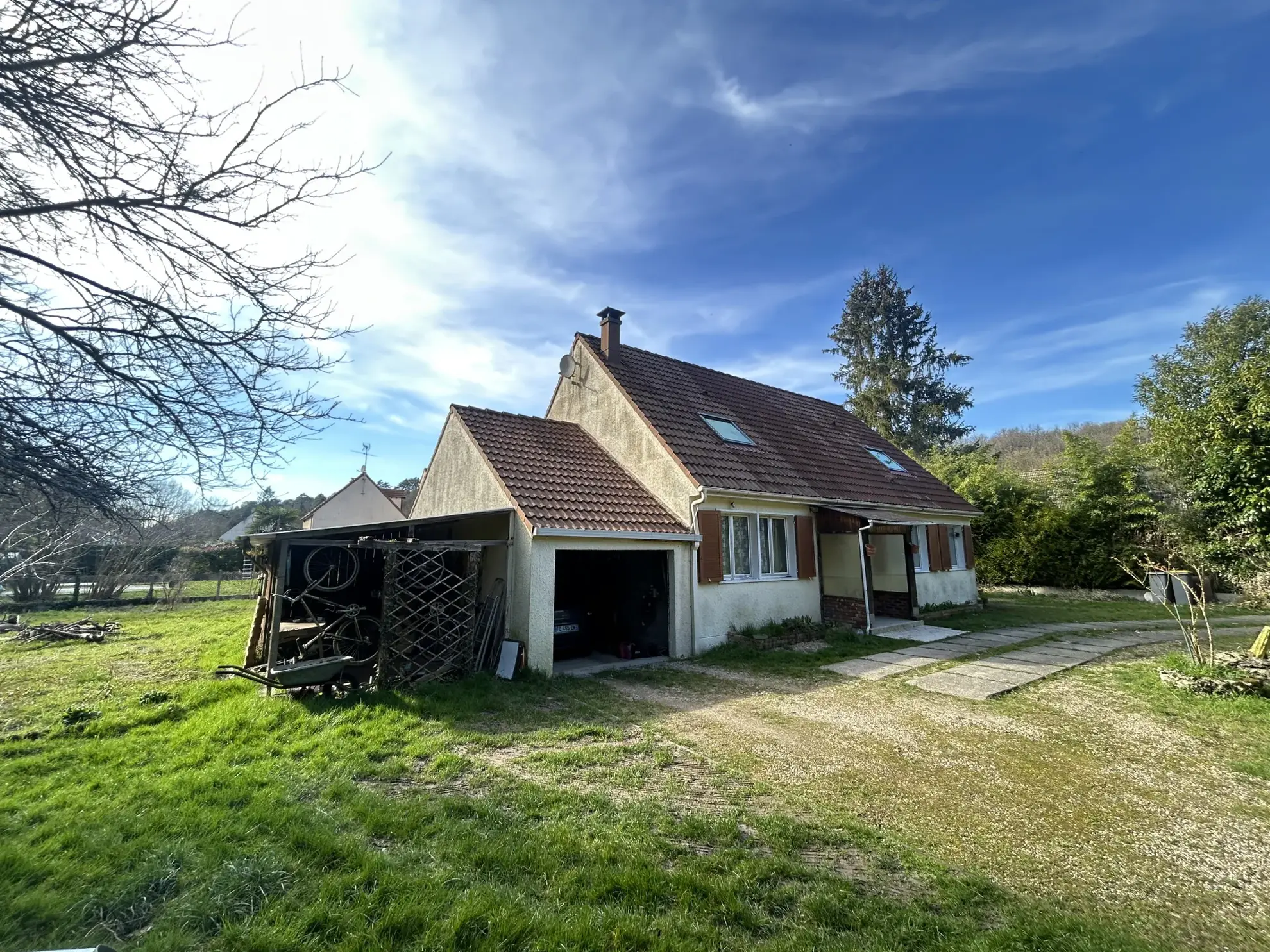 Maison à Étampes 150m² avec 5 chambres et gros potentiel à rénover 