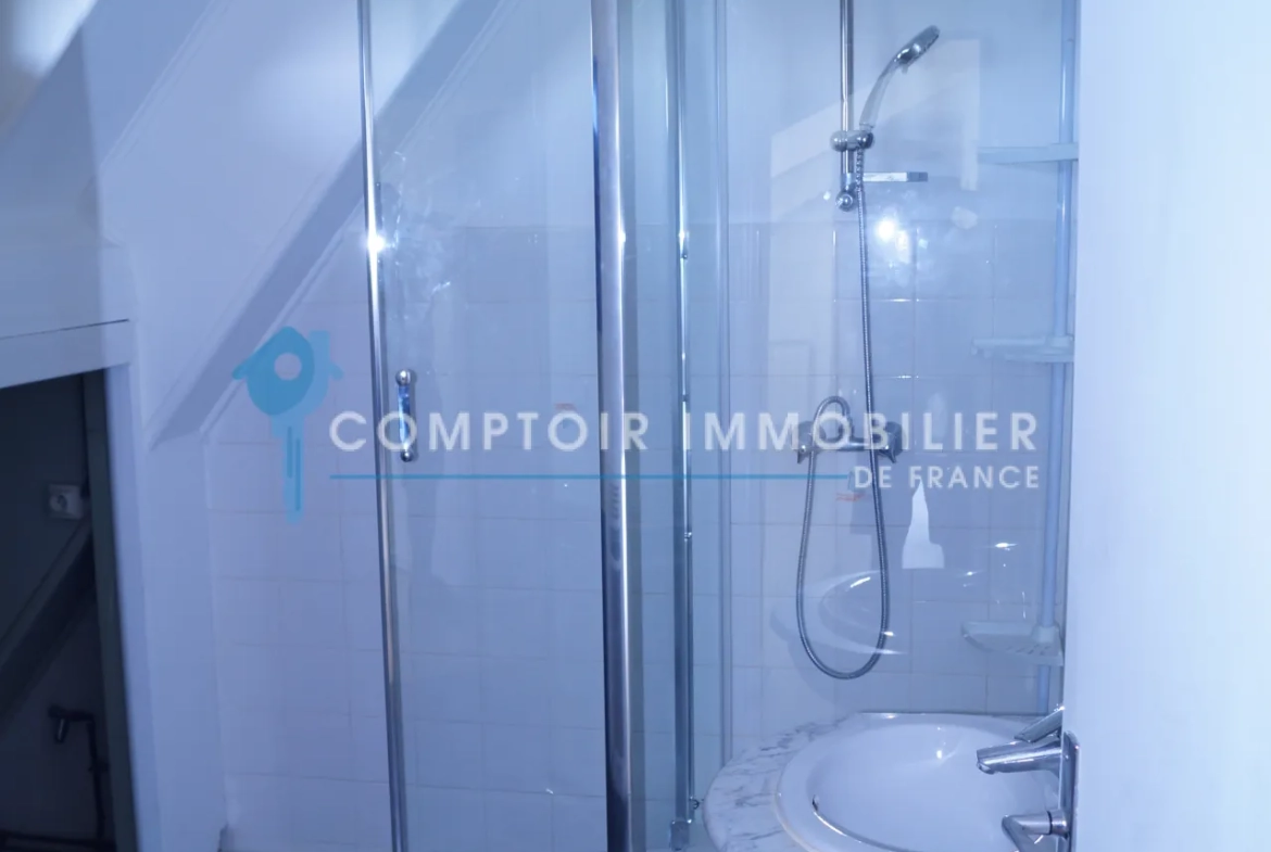 Bel appartement T3 lumineux à Oyeu, 83m² avec parking et cave 