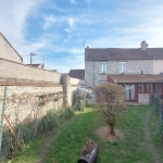 Maison de 122 m² avec jardin et garage à Guernes