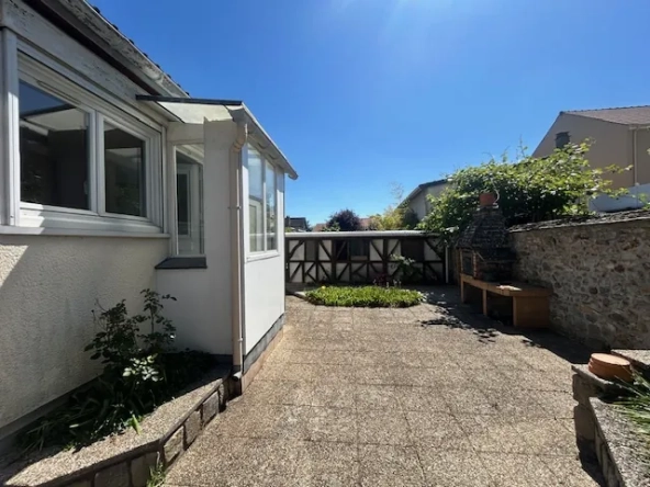 À vendre maison individuelle de 90 m² à Montlhéry avec sous-sol et terrasse
