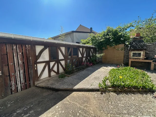 À vendre maison individuelle de 90 m² à Montlhéry avec sous-sol et terrasse 
