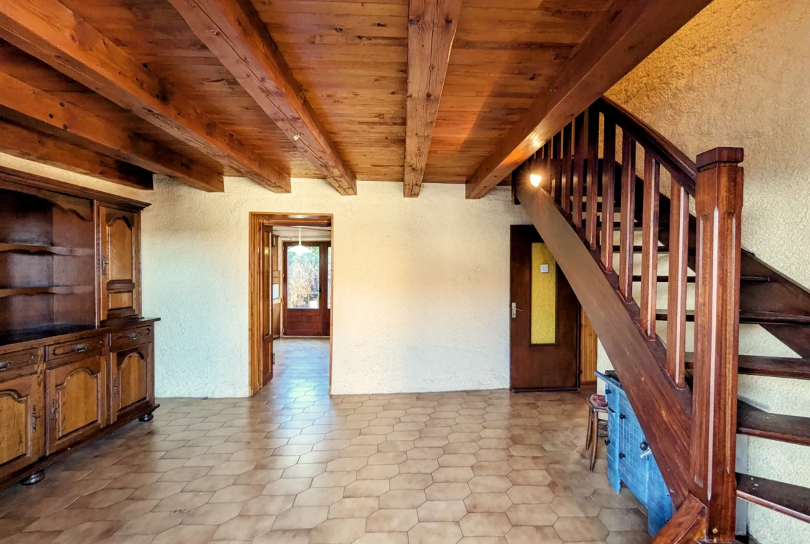 Charmante maison de village à Villecelle proche de Lamalou-les-Bains 