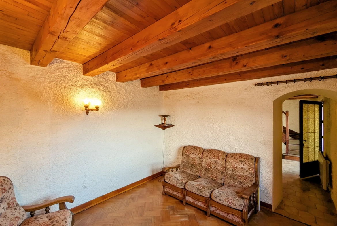 Charmante maison de village à Villecelle proche de Lamalou-les-Bains 