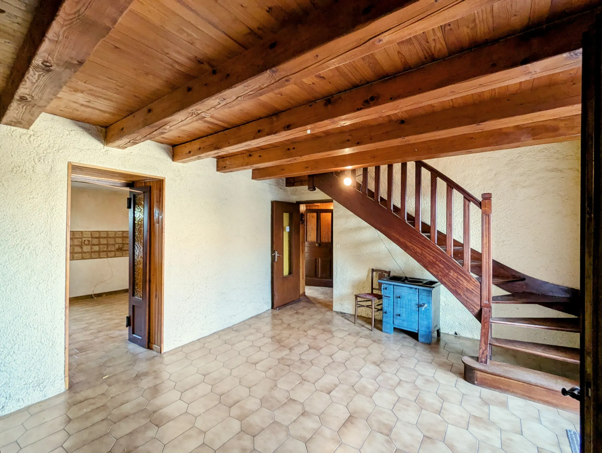 Charmante maison de village à Villecelle proche de Lamalou-les-Bains 