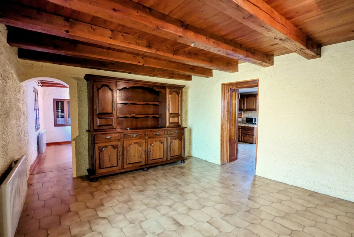 Charmante maison de village à Villecelle proche de Lamalou-les-Bains 