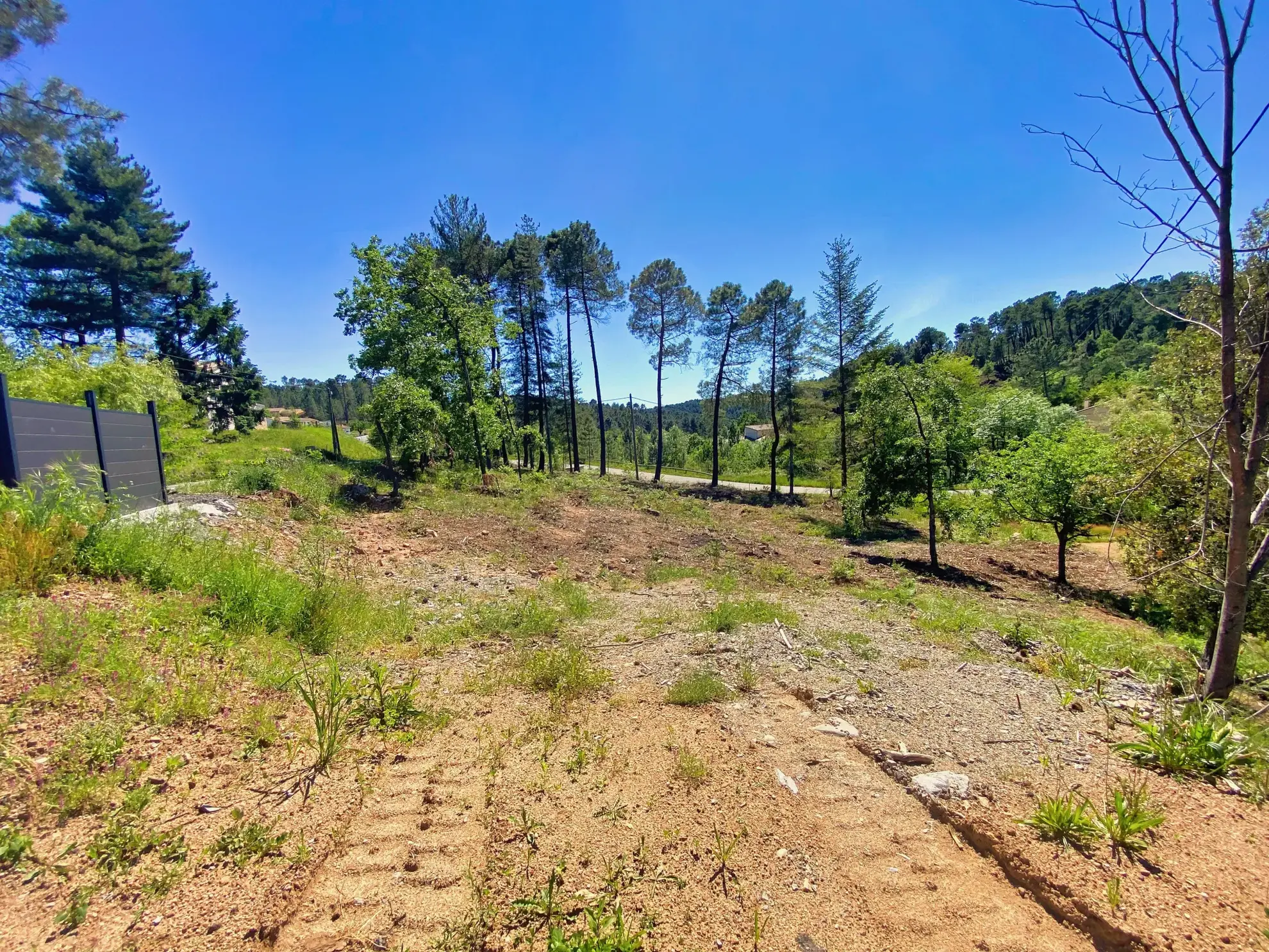 Terrain constructible de 1324 m² à Mercuer, proche d'Aubenas - Idéal pour votre projet immobilier 