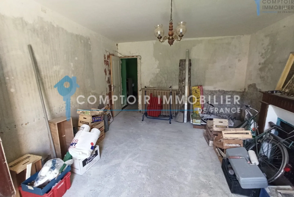 Maison en pierre de 130 m² avec grange et garage à Bertren - Vue dégagée 