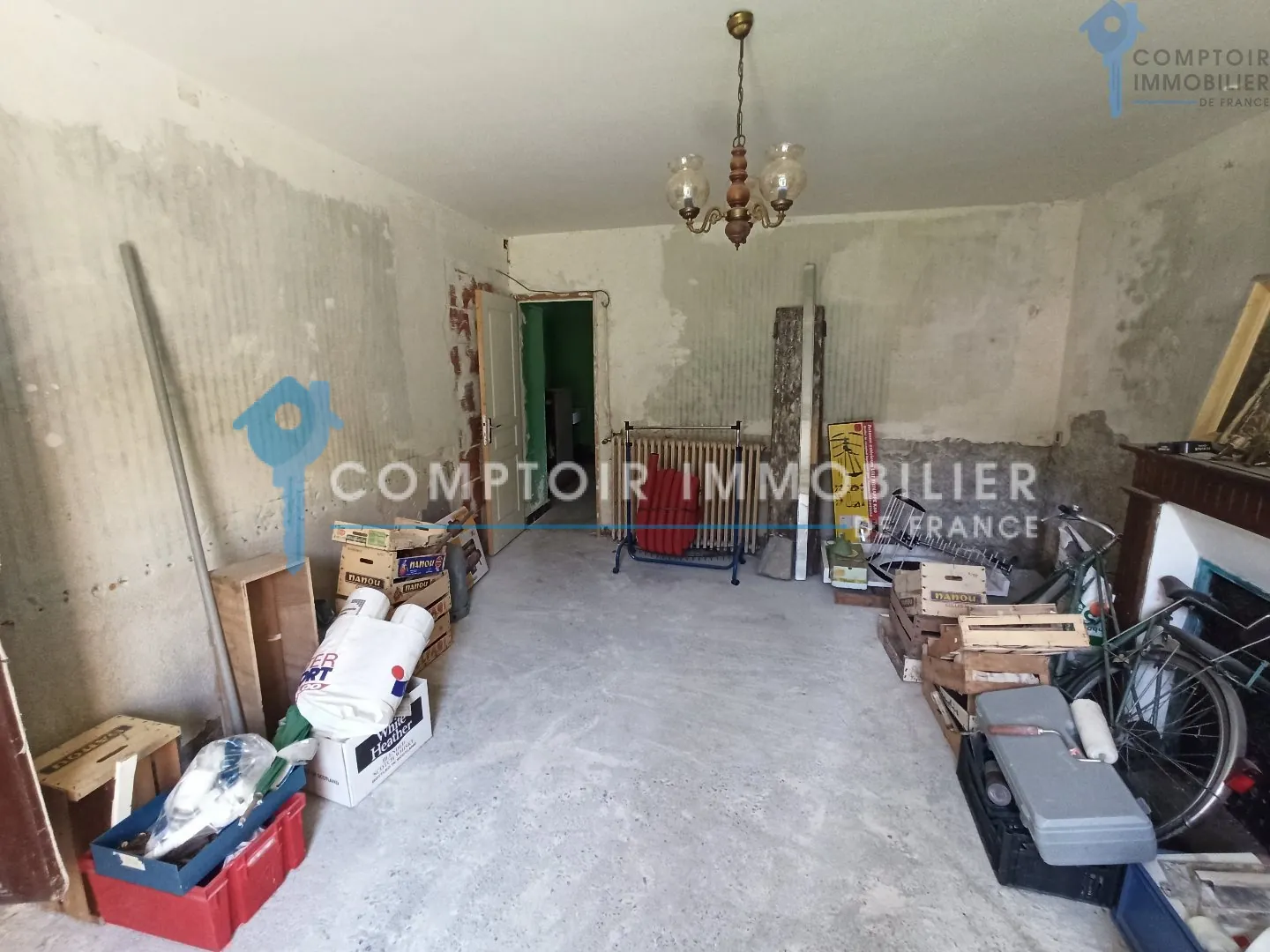 Maison en pierre de 130 m² avec grange et garage à Bertren - Vue dégagée 