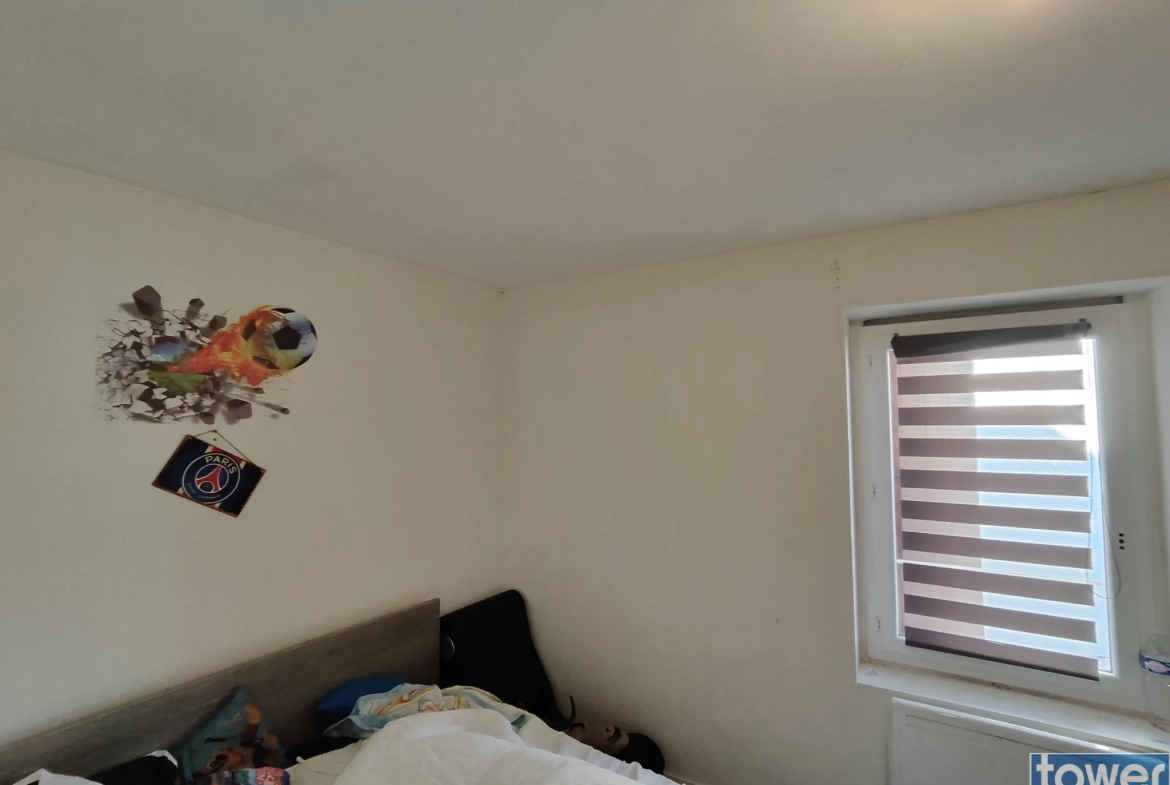 Maison de village à Sigean, 3 chambres, 100 m² avec climatisation 