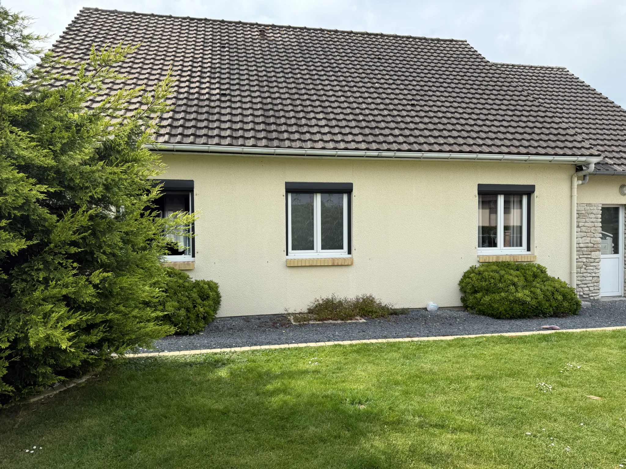 Maison de plain-pied à vendre à Valorbiquet - Secteur calme et résidentiel 