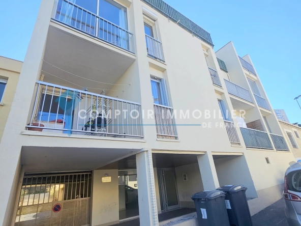 Appartement T3 à Sète avec terrasse, cave et potentiel locatif élevé