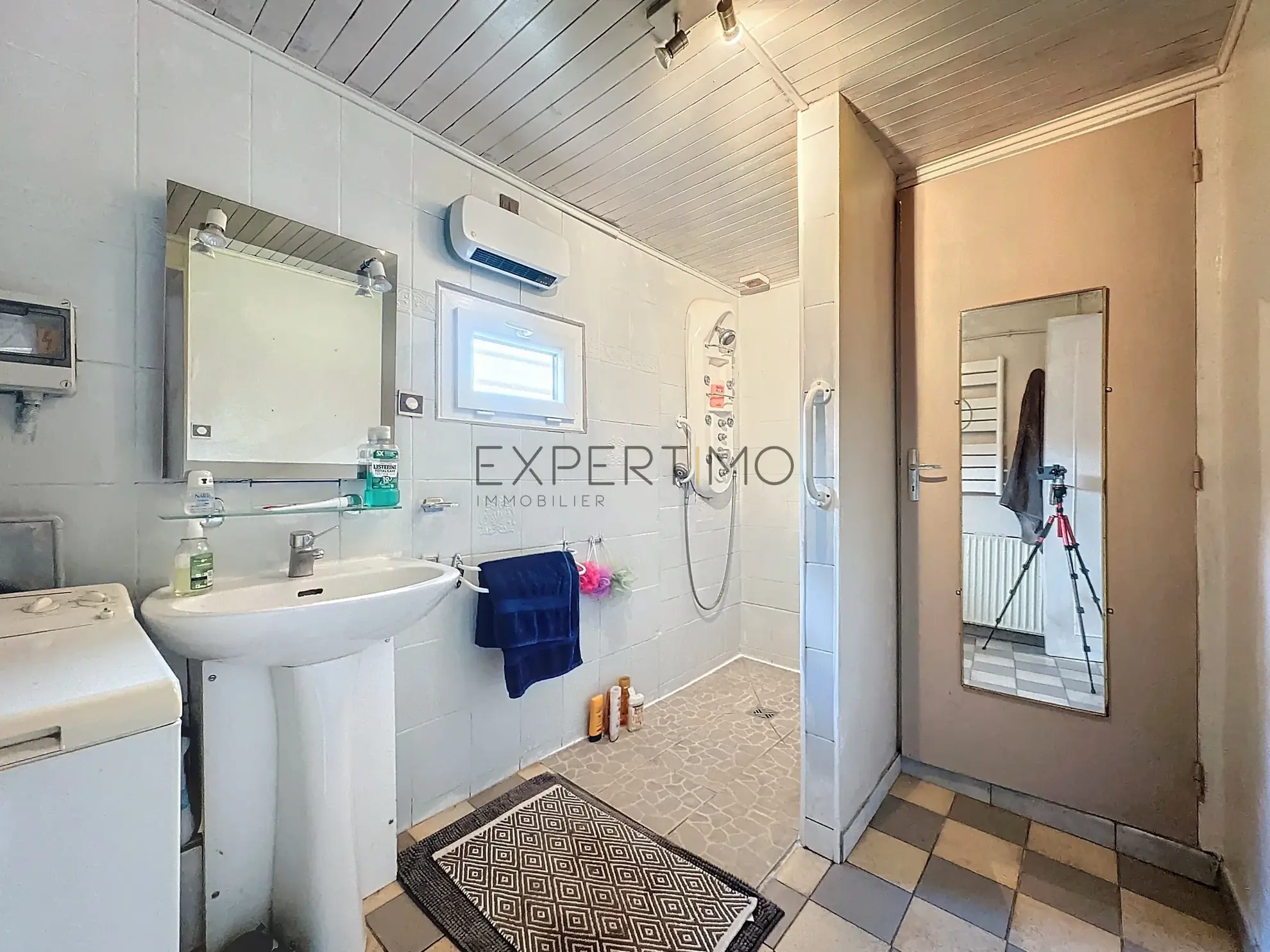 Maison de caractère à Romenay de 124 m² avec dépendance et grand potentiel 