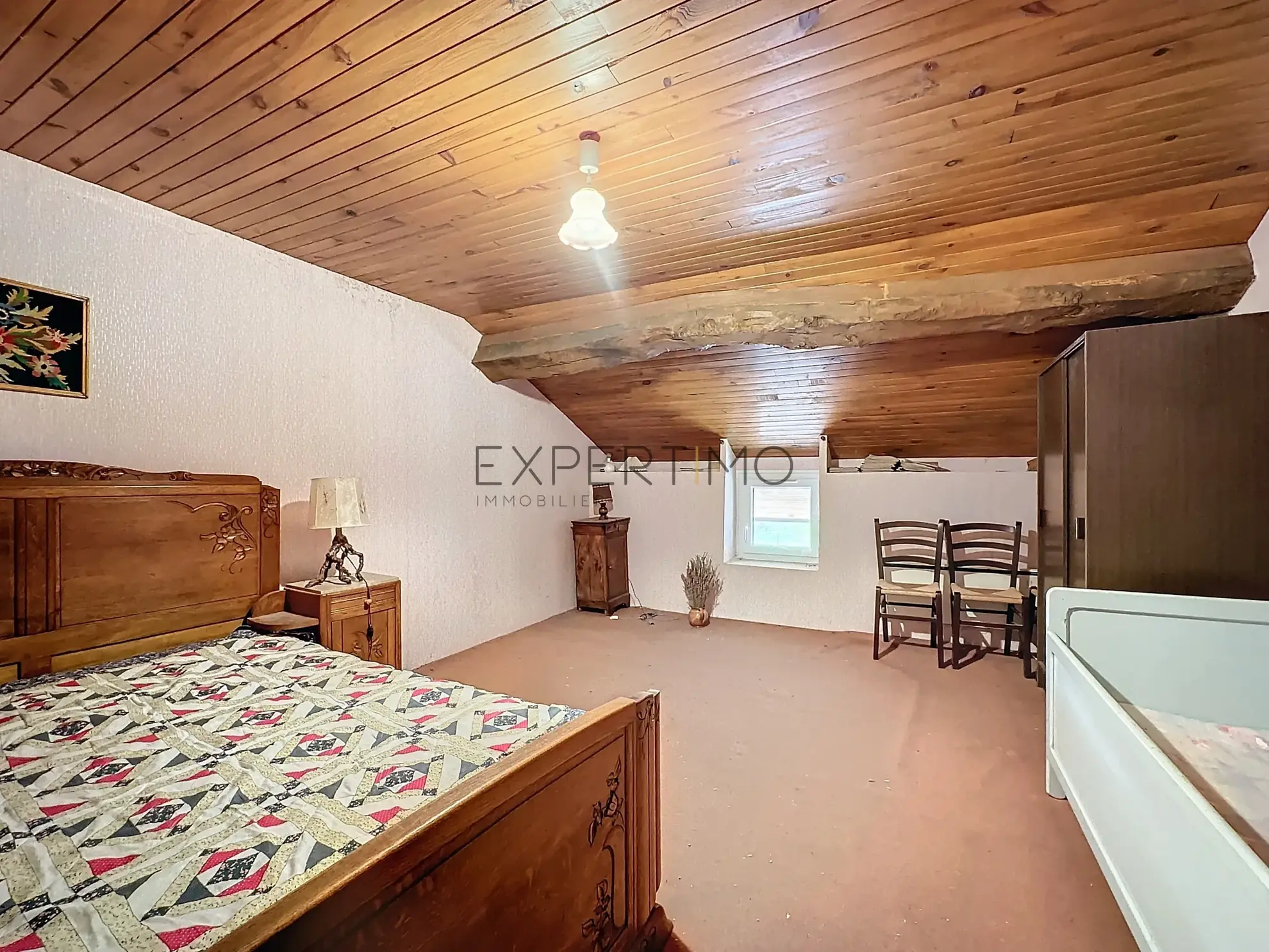 Maison de caractère à Romenay de 124 m² avec dépendance et grand potentiel 