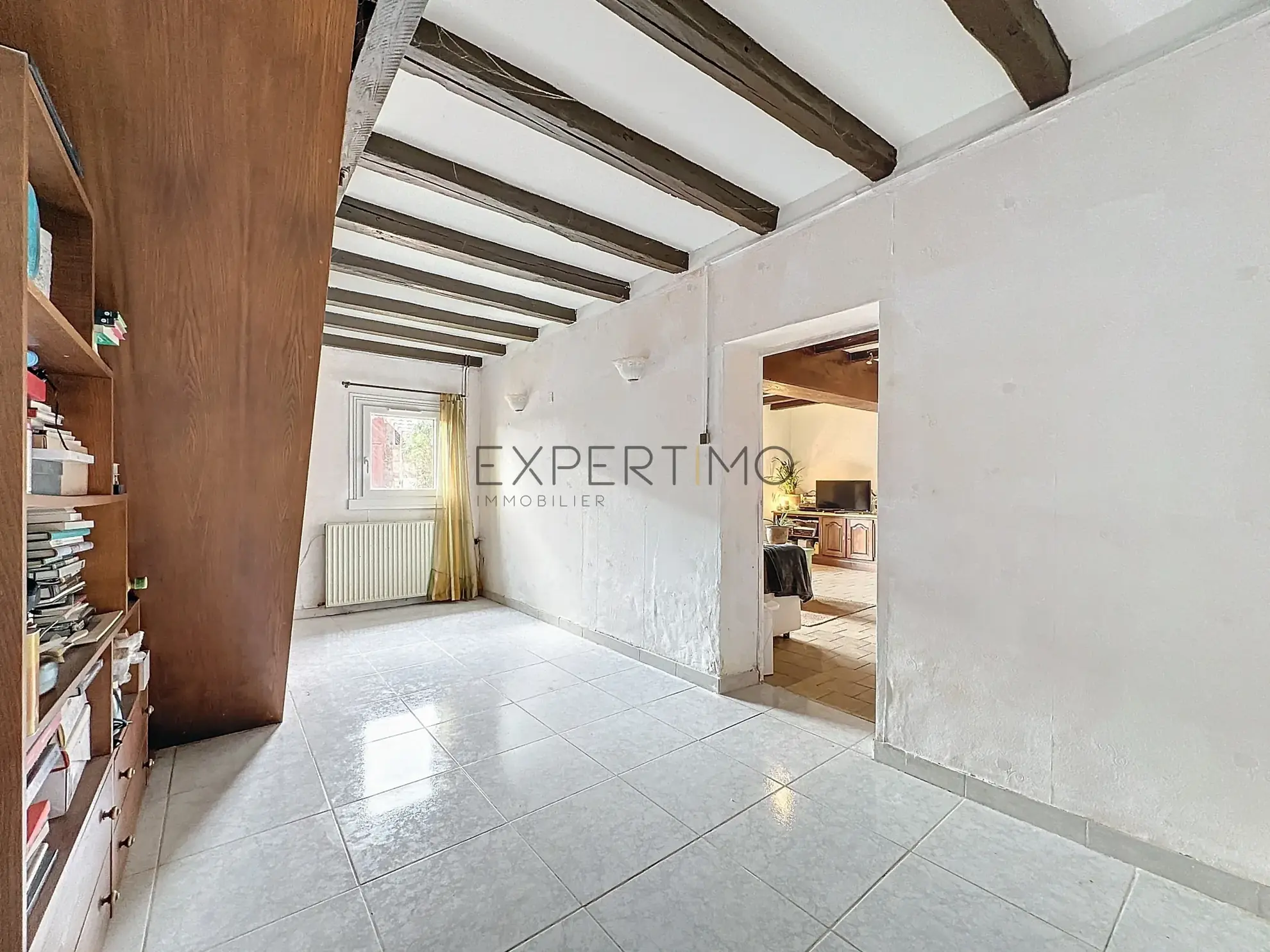 Maison de caractère à Romenay de 124 m² avec dépendance et grand potentiel 