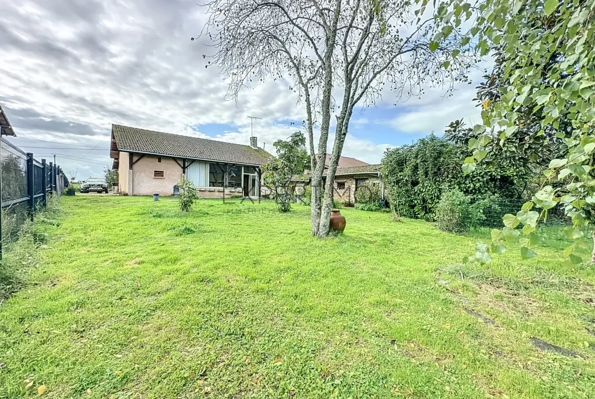 Maison de caractère à Romenay de 124 m² avec dépendance et grand potentiel 