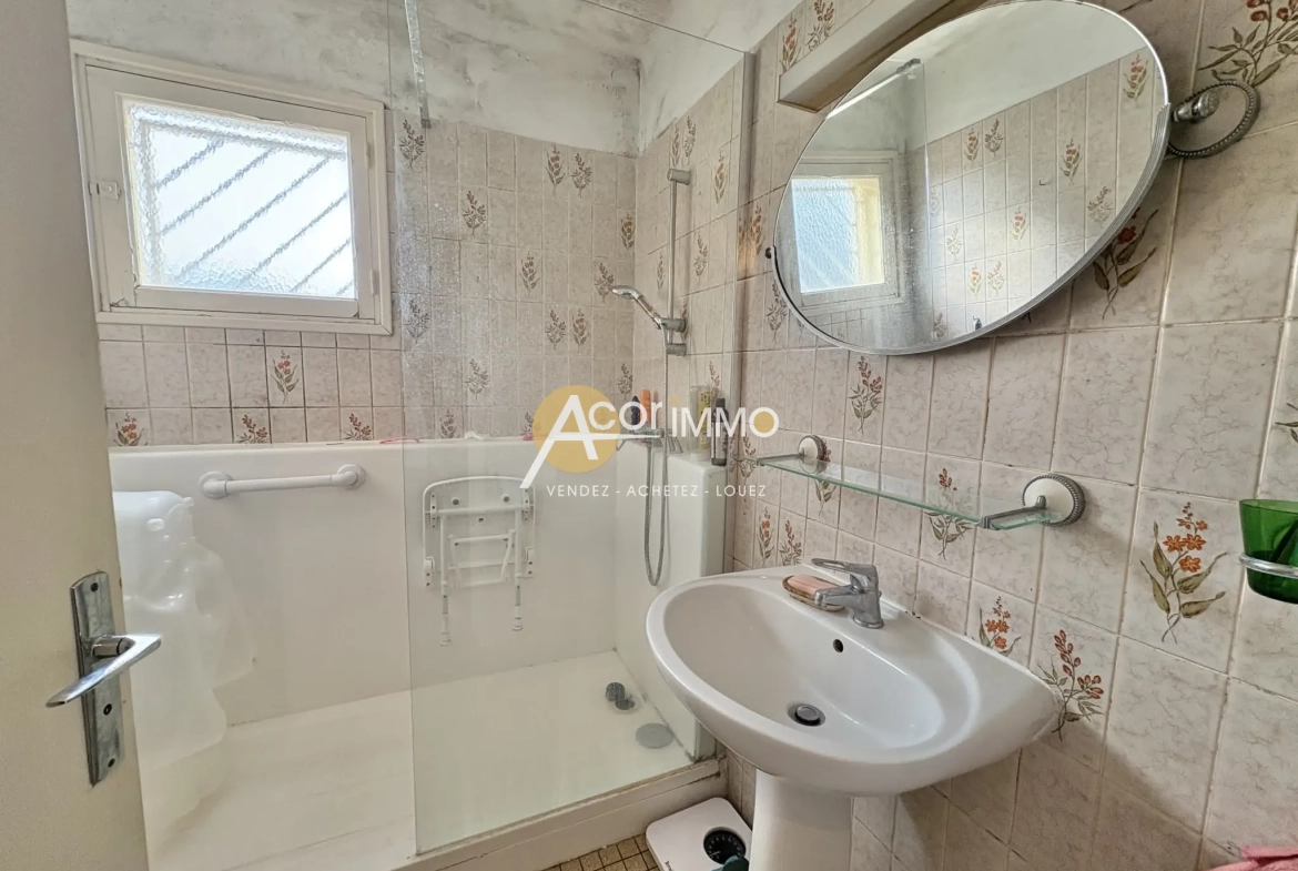 Appartement T5 au Pradet avec Balcon, proche plages et commodités 