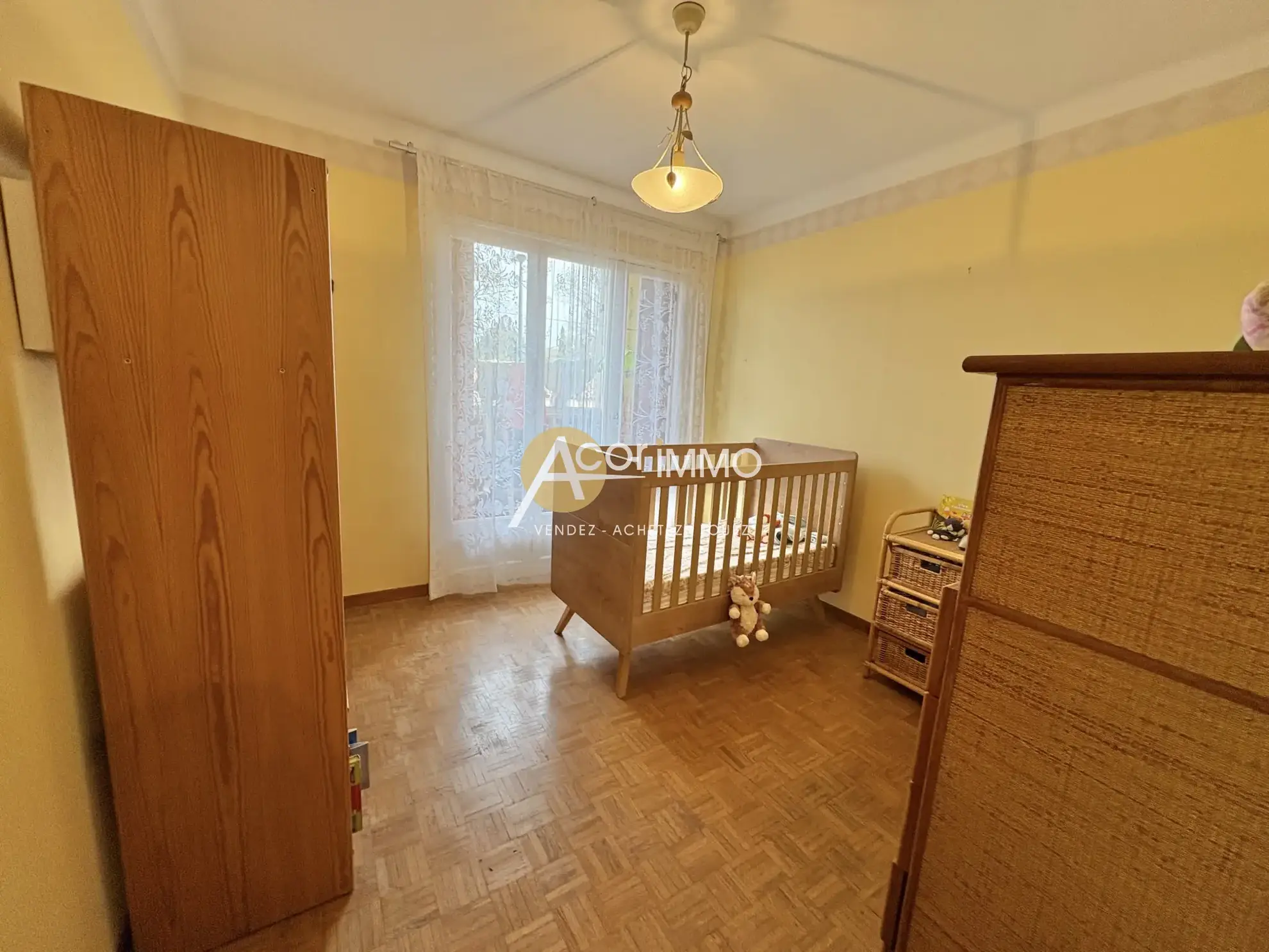 Appartement T5 au Pradet avec Balcon, proche plages et commodités 