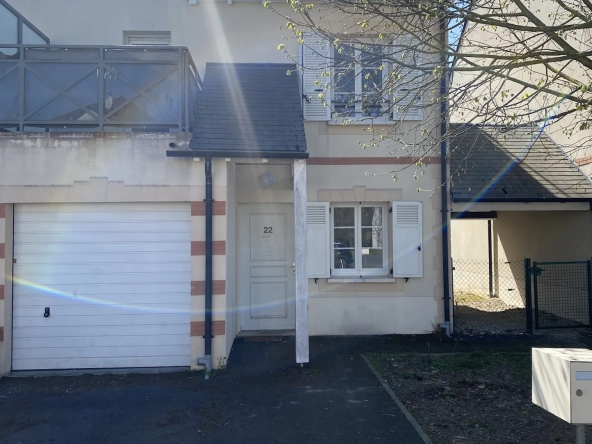 Maison familiale de 4 chambres avec jardin à Étampes - 90 m²