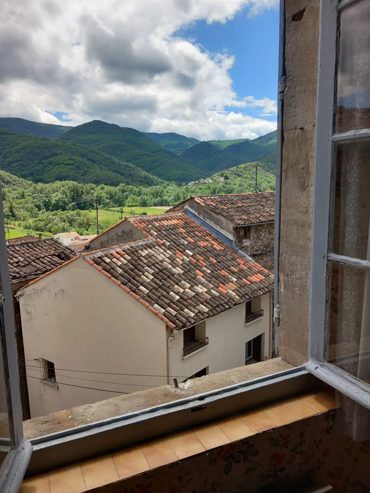 Charmant appartement dans château médiéval à Le Poujol-sur-Orb - 78 m² 