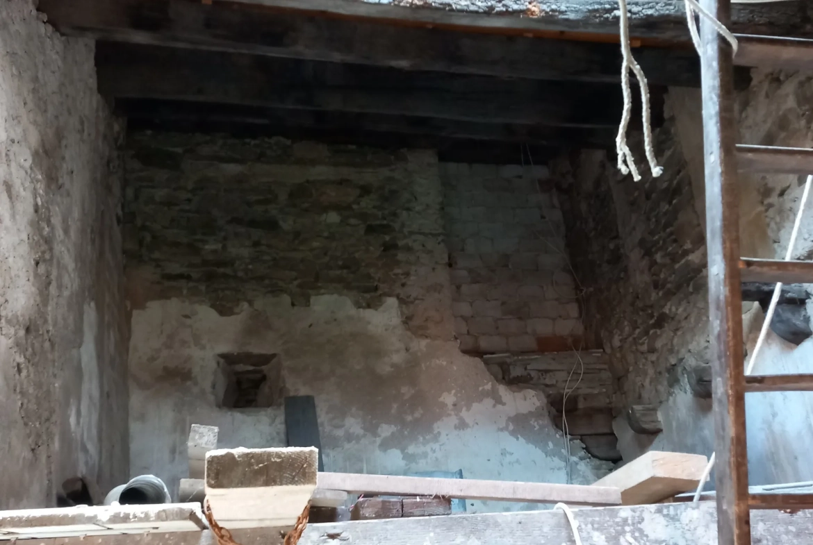 Charmant appartement dans château médiéval à Le Poujol-sur-Orb - 78 m² 