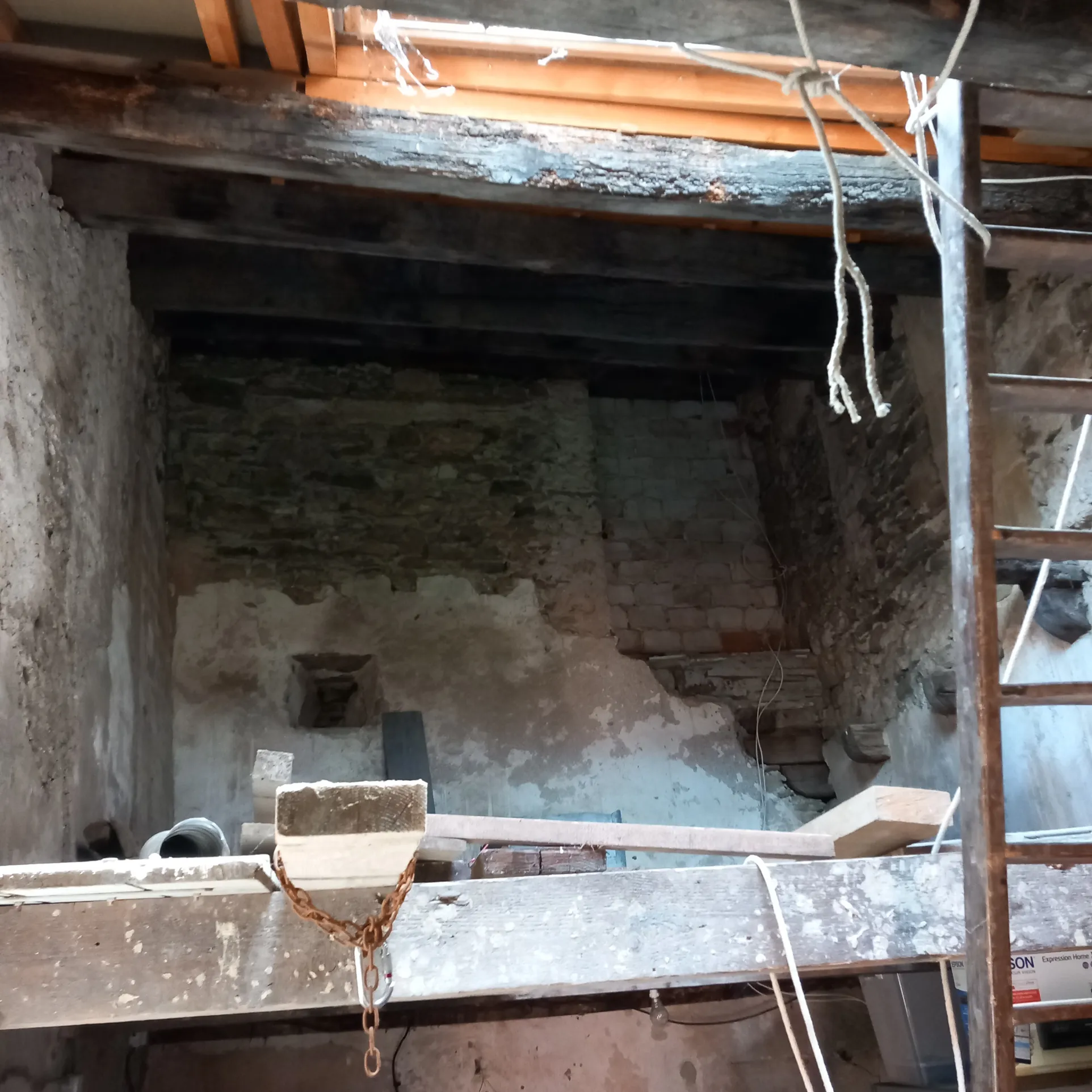 Charmant appartement dans château médiéval à Le Poujol-sur-Orb - 78 m² 