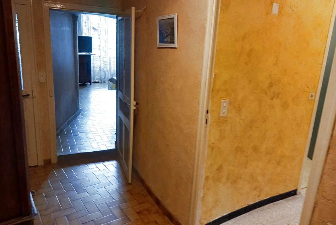 Charmant appartement dans château médiéval à Le Poujol-sur-Orb - 78 m² 