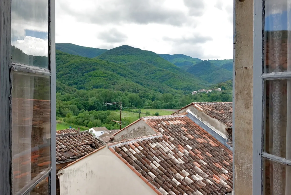 Charmant appartement dans château médiéval à Le Poujol-sur-Orb - 78 m² 