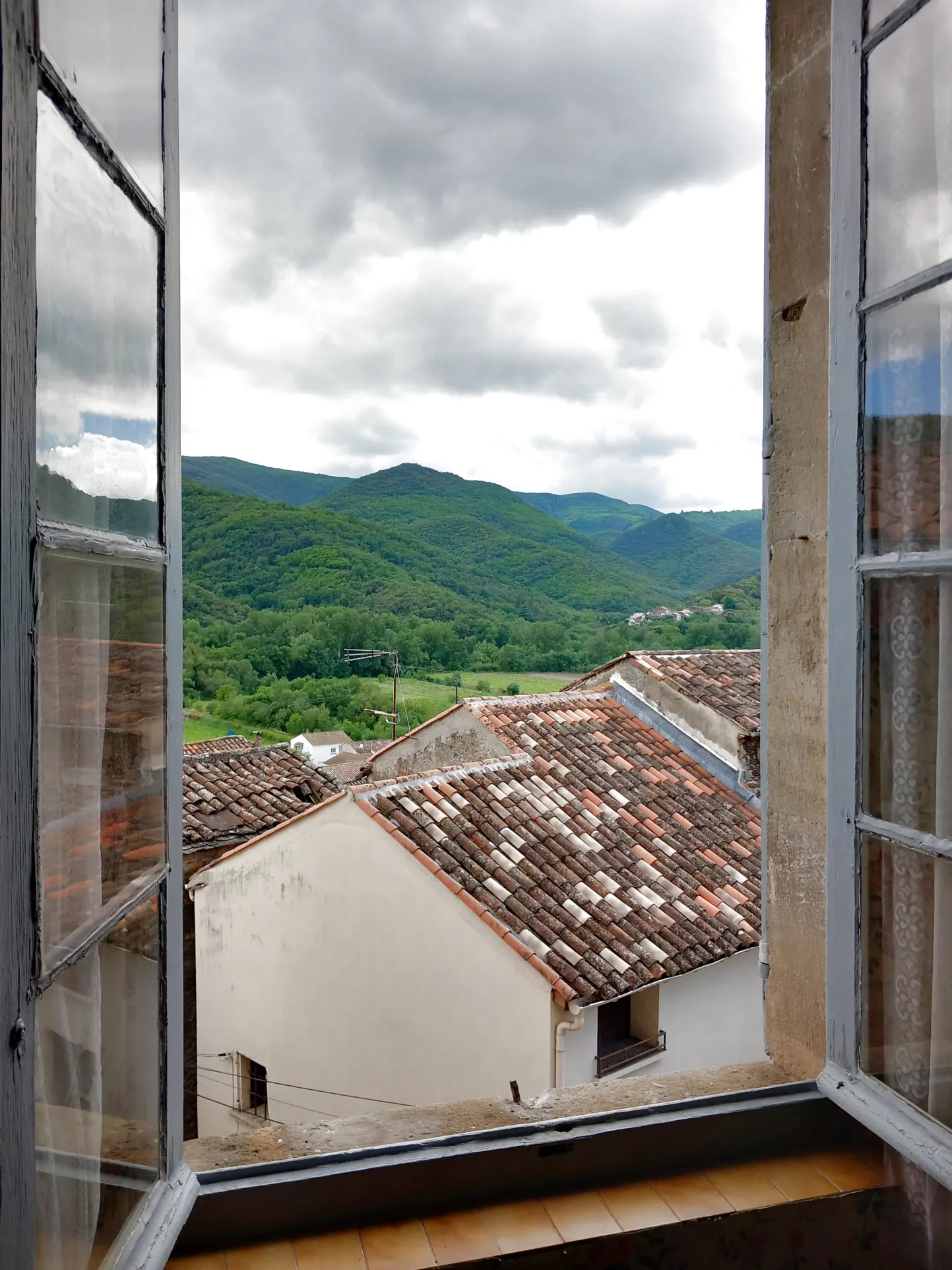 Charmant appartement dans château médiéval à Le Poujol-sur-Orb - 78 m² 
