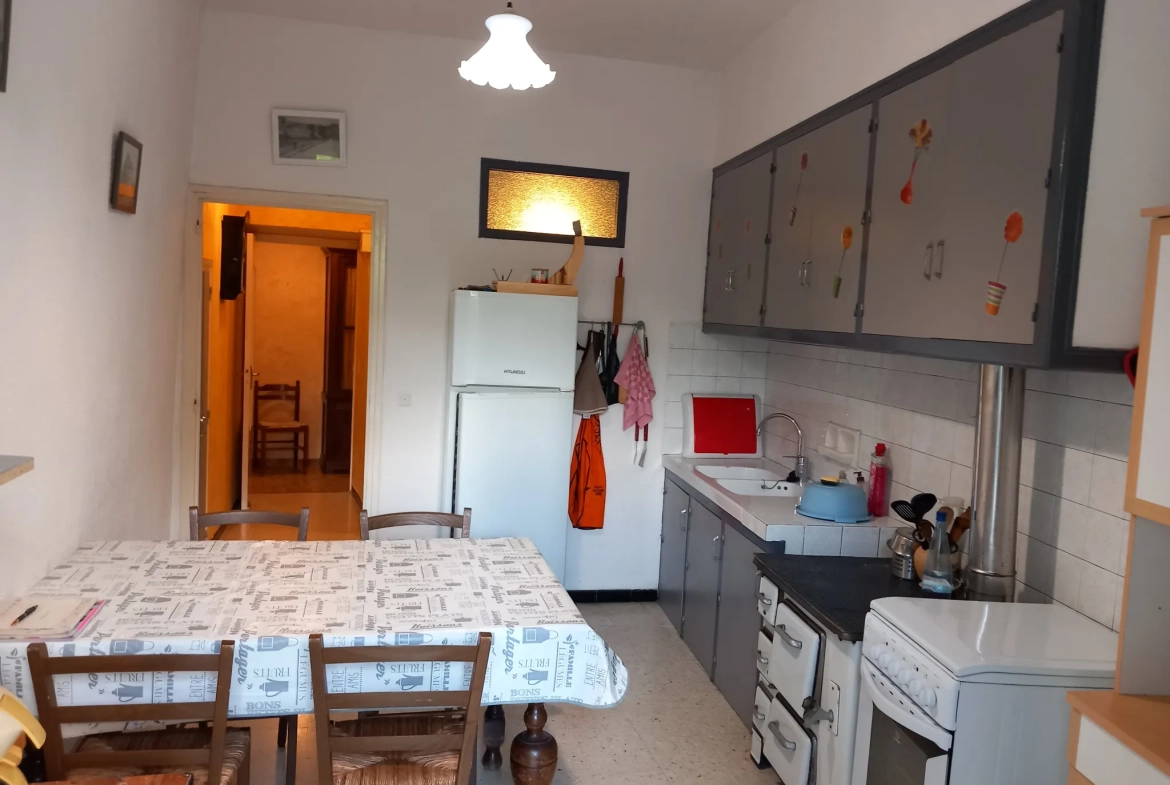 Charmant appartement dans château médiéval à Le Poujol-sur-Orb - 78 m² 