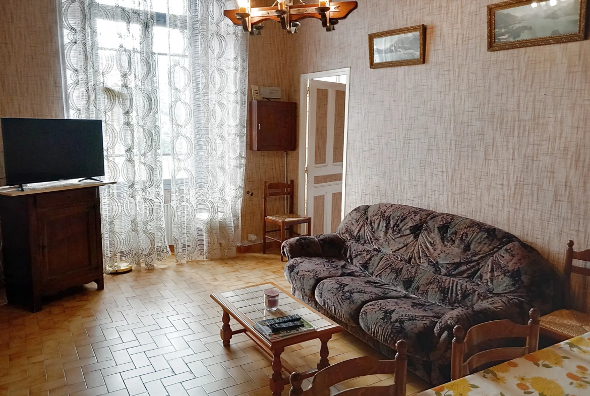Charmant appartement dans château médiéval à Le Poujol-sur-Orb - 78 m² 