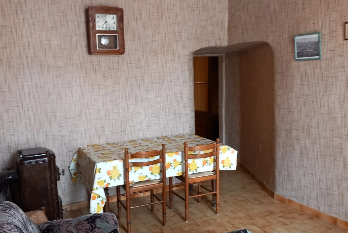 Charmant appartement dans château médiéval à Le Poujol-sur-Orb - 78 m² 