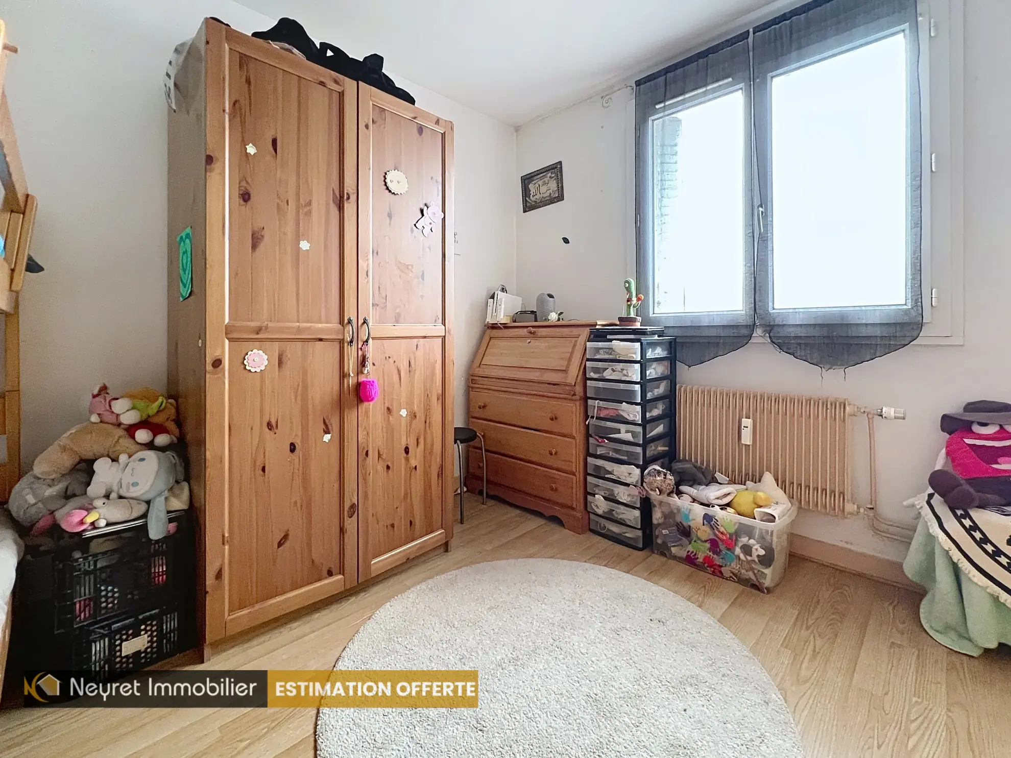 Appartement T3 à Oullins Pierre Benite avec balcon, parking et cave 