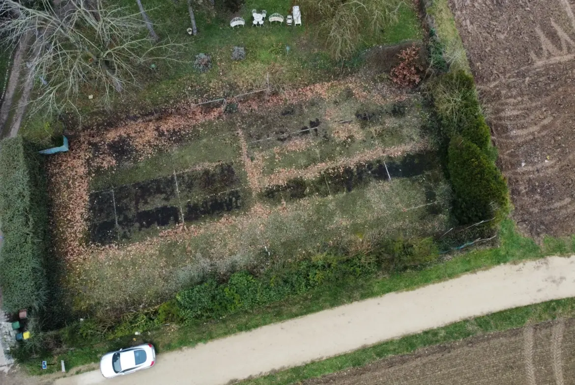 Terrain constructible de 400 m² à Jouars-Pontchartrain dans les Yvelines 
