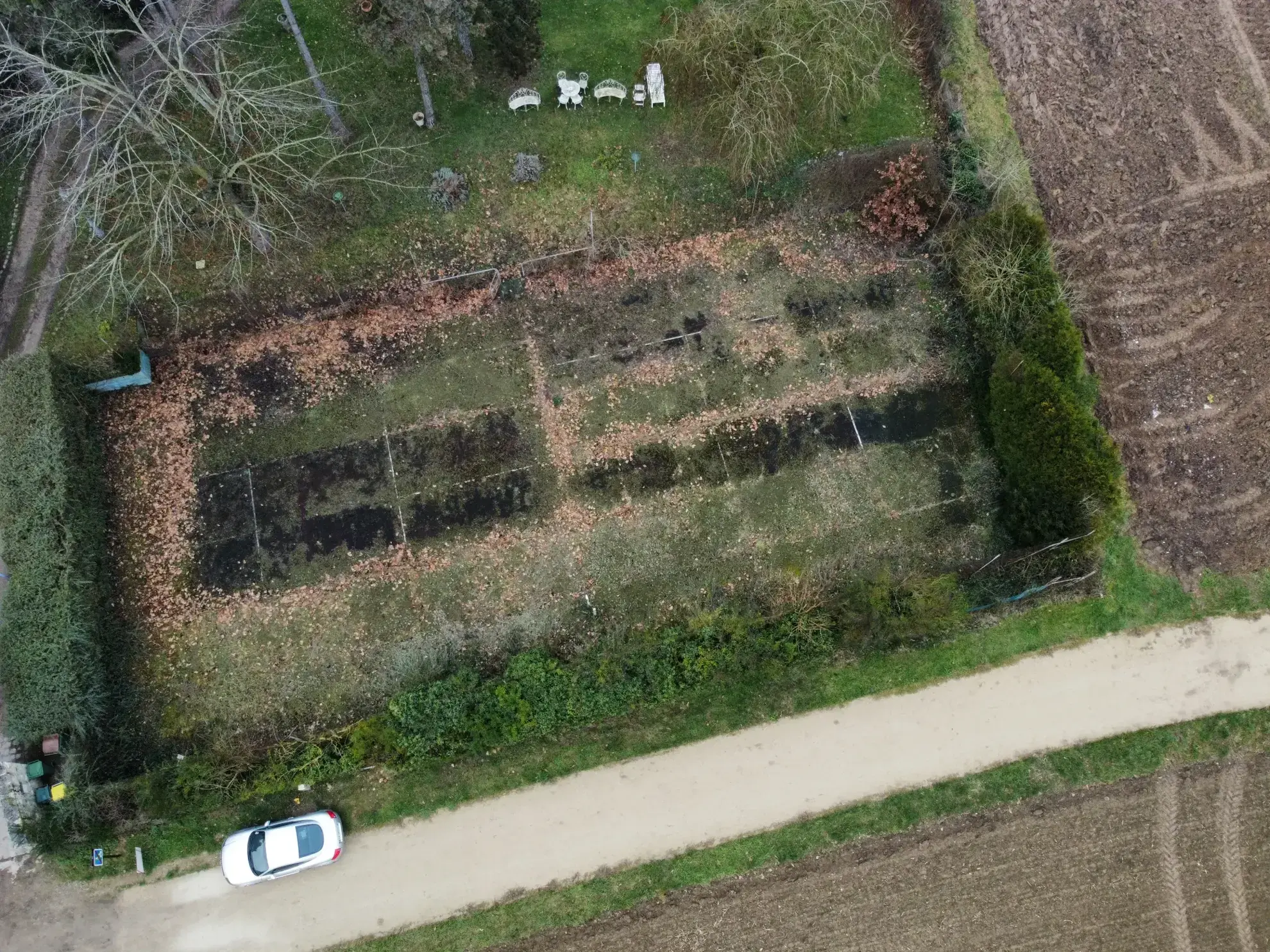 Terrain constructible de 400 m² à Jouars-Pontchartrain dans les Yvelines 