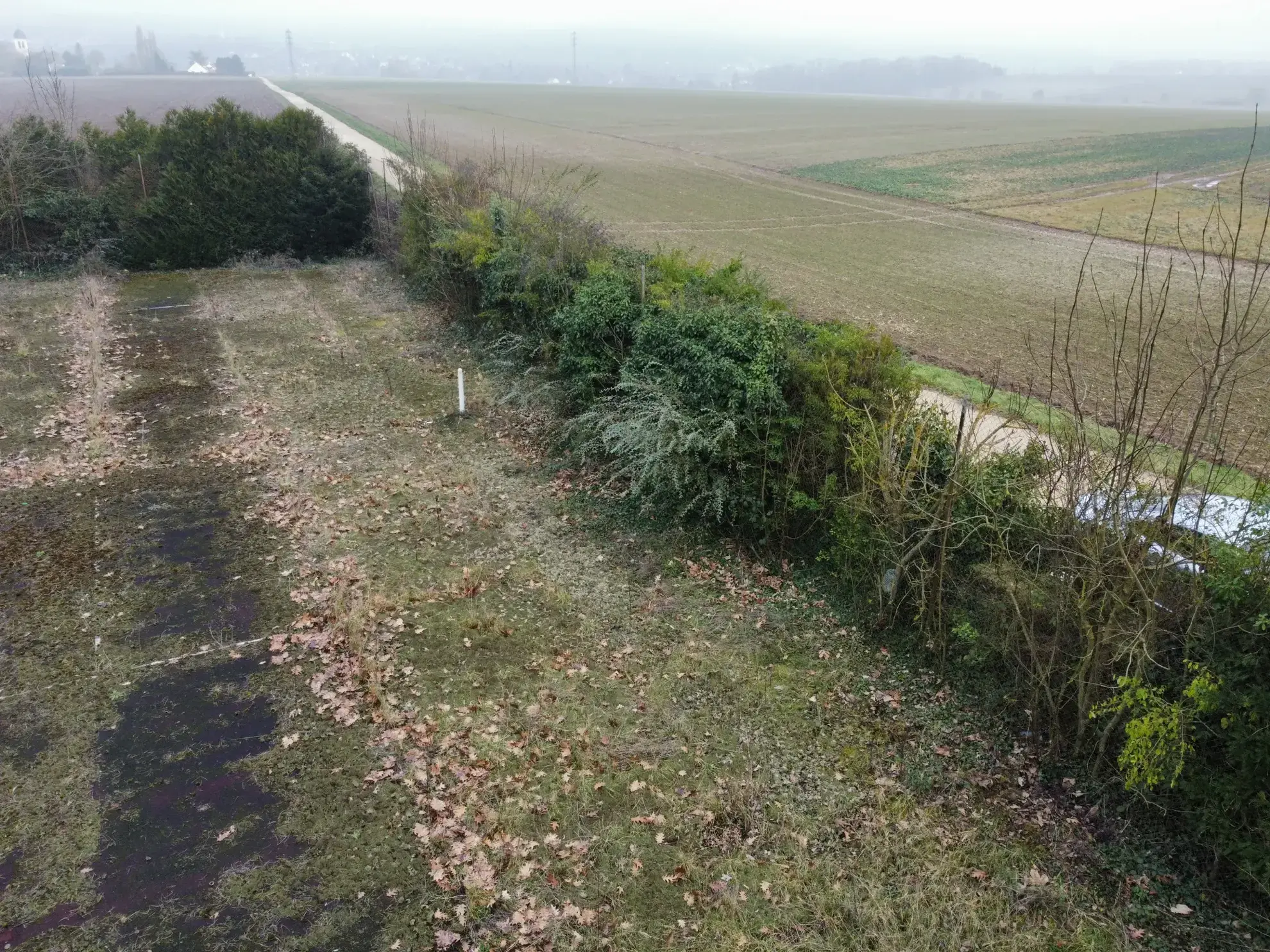 Terrain constructible de 400 m² à Jouars-Pontchartrain dans les Yvelines 