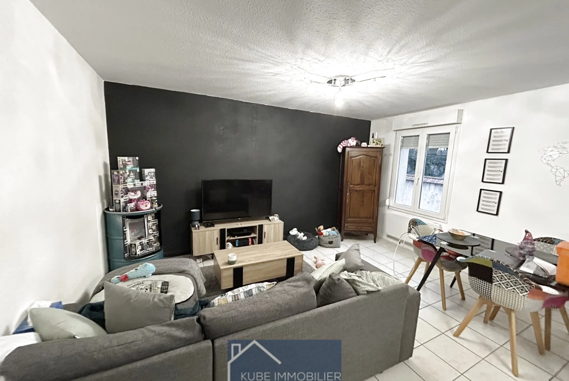 Investissement immobilier à Remilly - Immeuble de 4 logements loués 