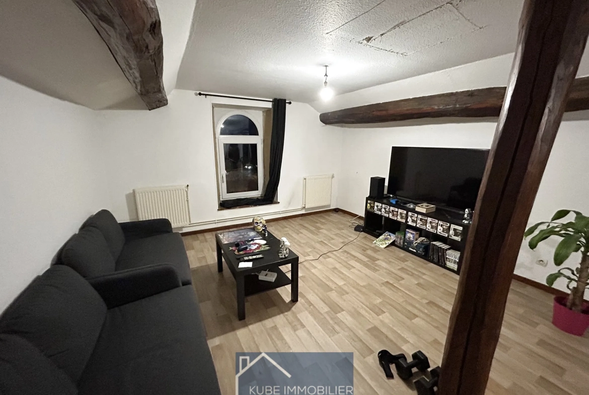 Investissement immobilier à Remilly - Immeuble de 4 logements loués 